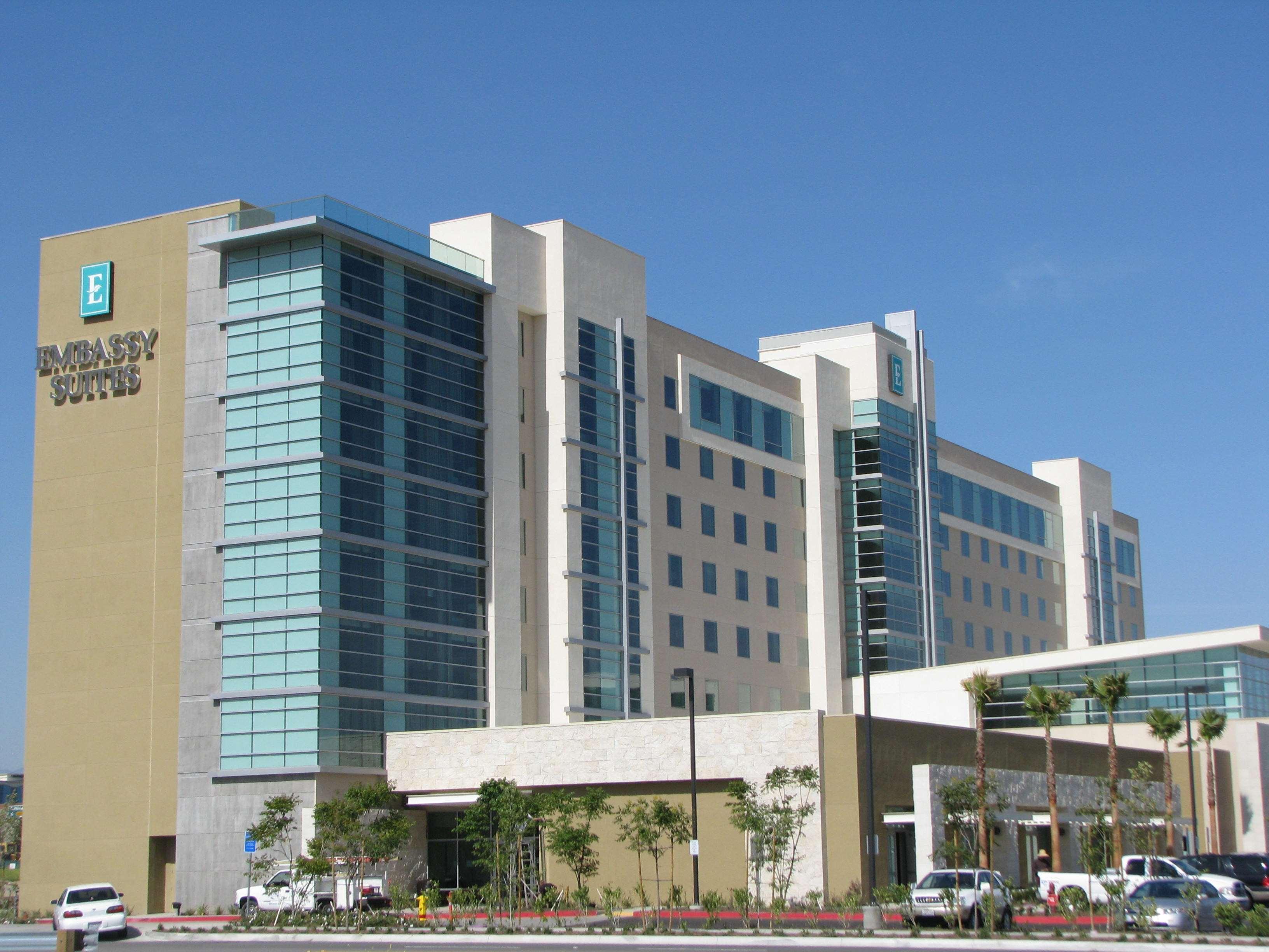 Embassy Suites Ontario - Airport Eksteriør billede