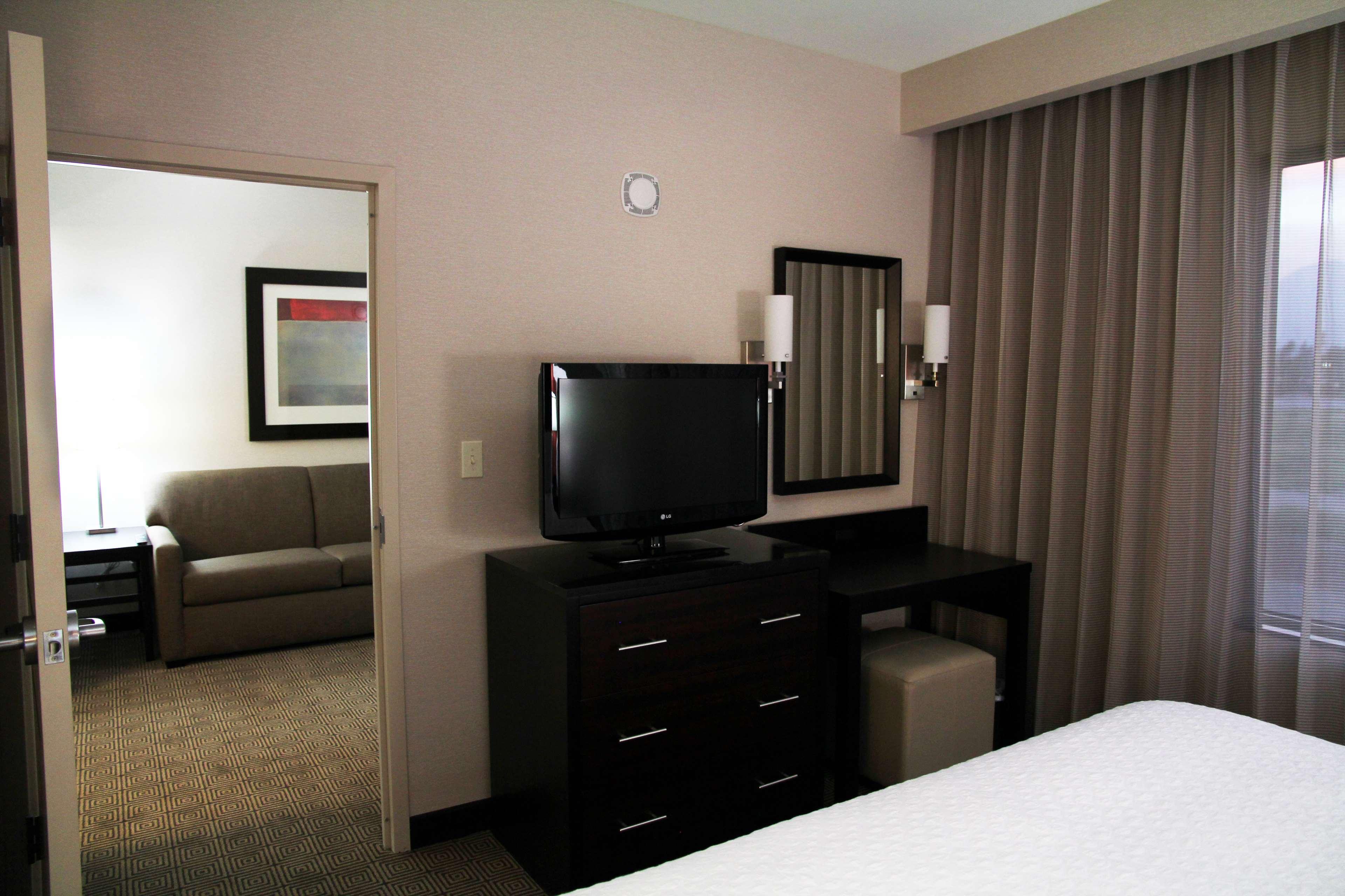 Embassy Suites Ontario - Airport Værelse billede