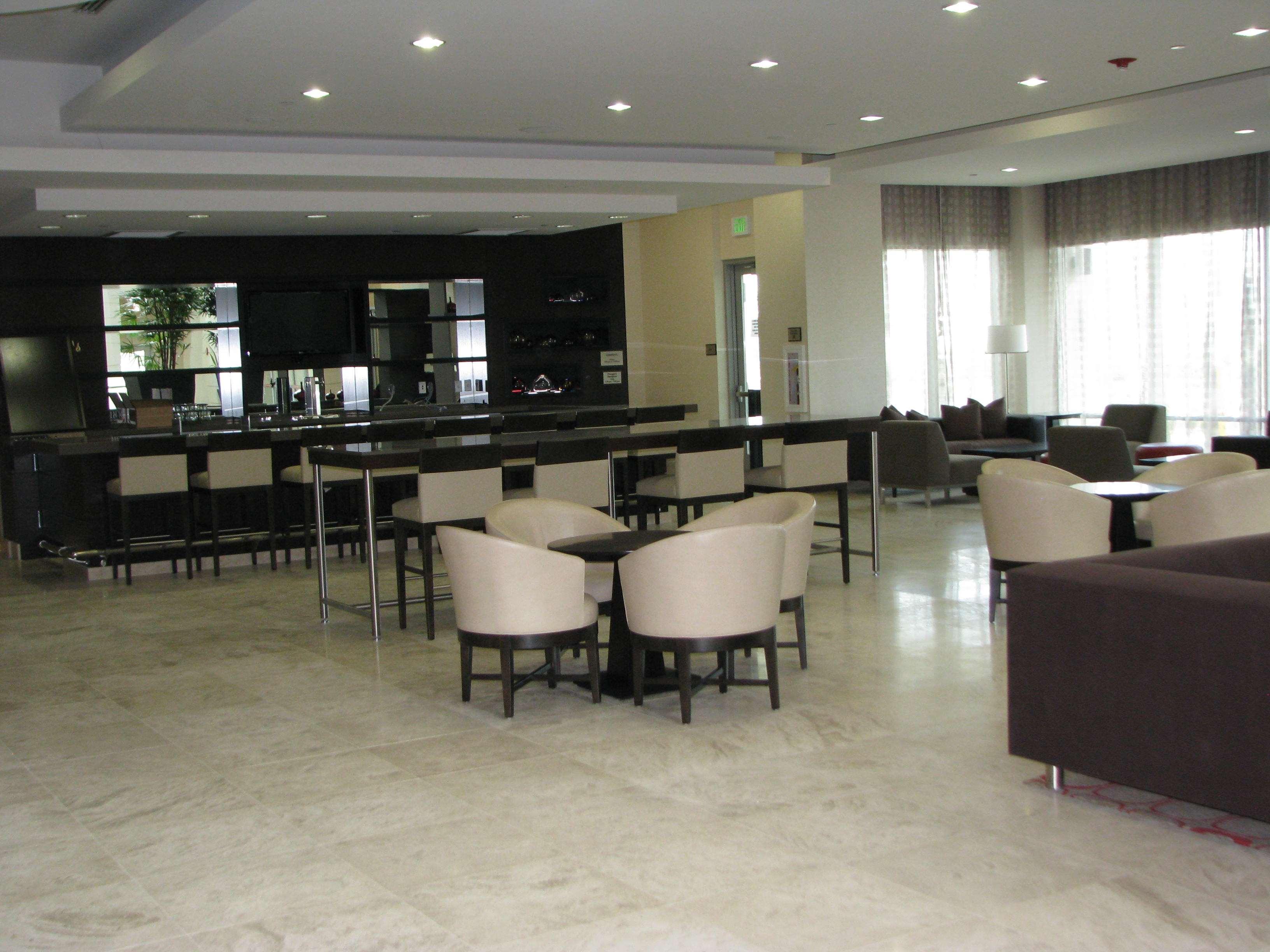 Embassy Suites Ontario - Airport Eksteriør billede