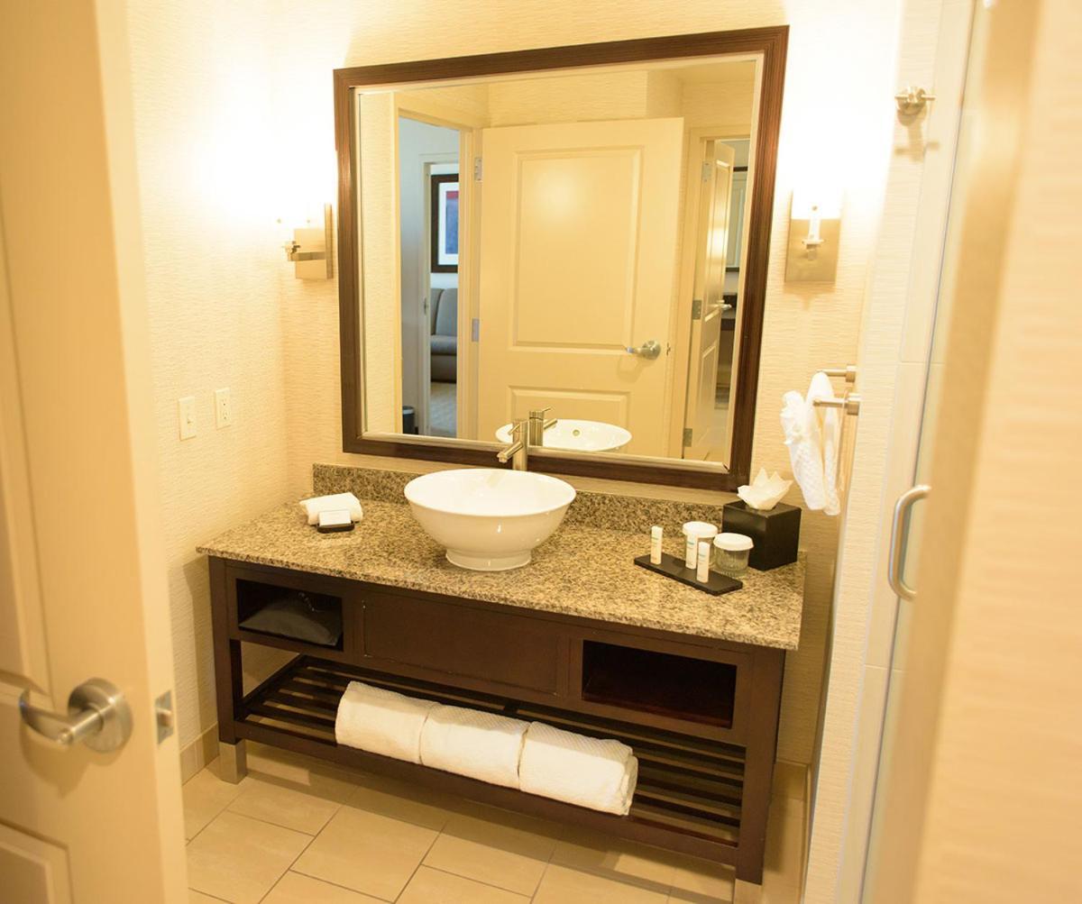 Embassy Suites Ontario - Airport Eksteriør billede